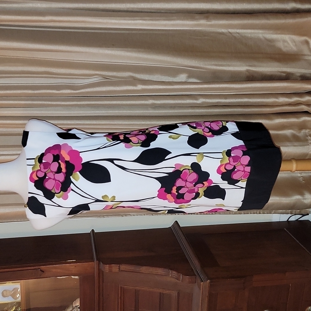 AGB Dress Floral Sleeveless Dress